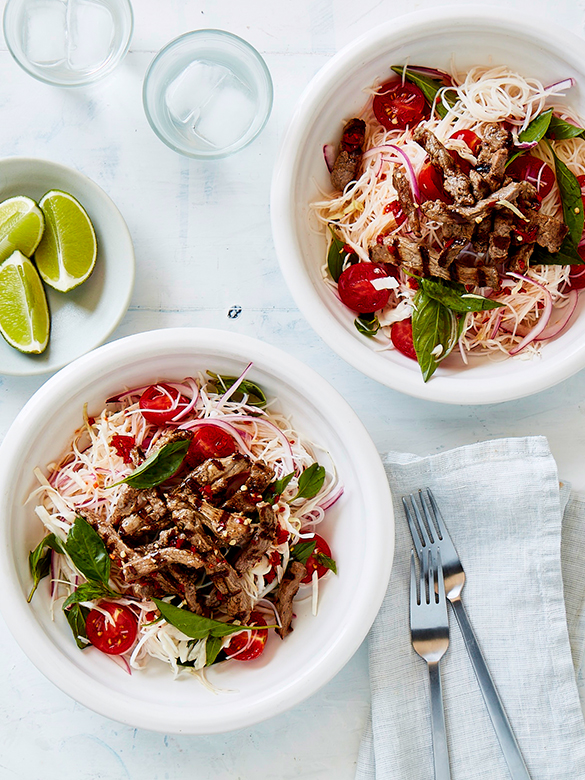 Chilli basil veal with vermicelli noodles